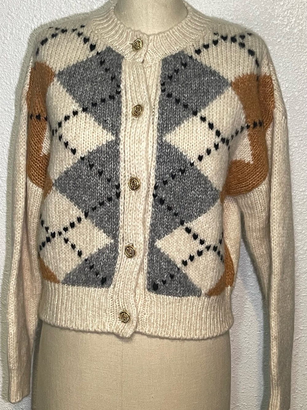 Mango women’s Cream Argyle Button-Up Sweater Cardigan size small - Picture 3 of 7